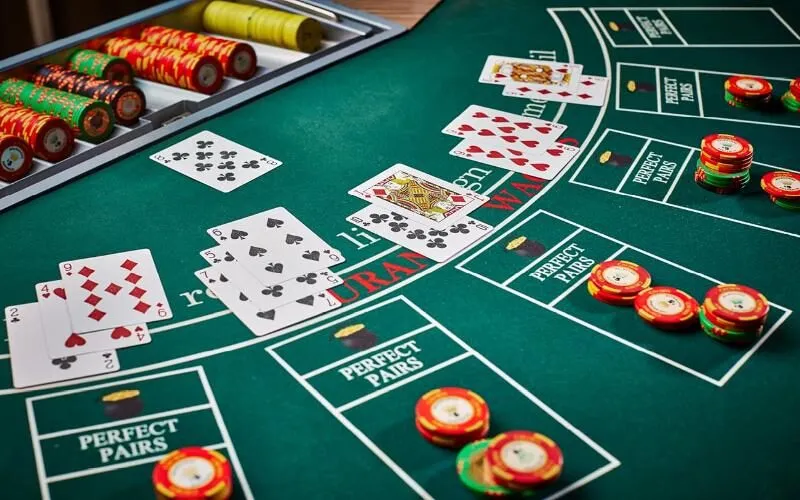 Hướng Dẫn Luật Chơi Blackjack Đơn Giản, Chi Tiết Cho Newbie